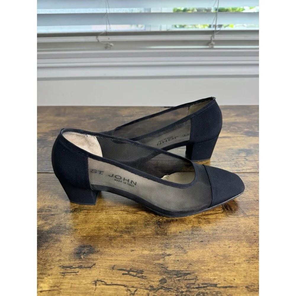 St. John Vintage Black Closed Toe Heel Mesh Detail 7.5